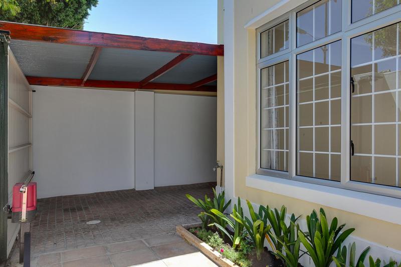 To Let 3 Bedroom Property for Rent in Claremont Western Cape